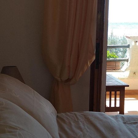 In Front Of The Beach - La Terrazza Sul Mare フルミニ・ディ・クアルトゥ エクステリア 写真